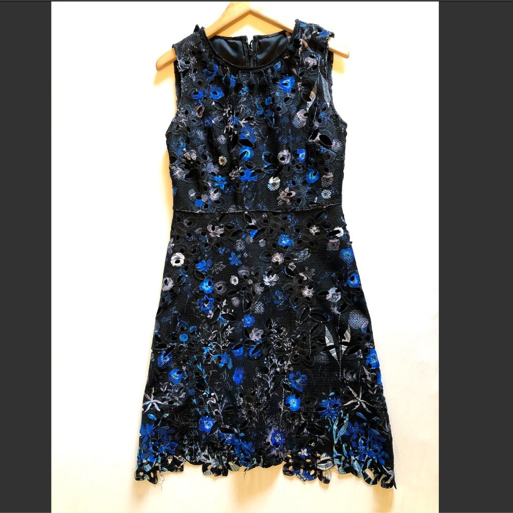 Elie Tahari Round-Neck Printed on Lace Dress